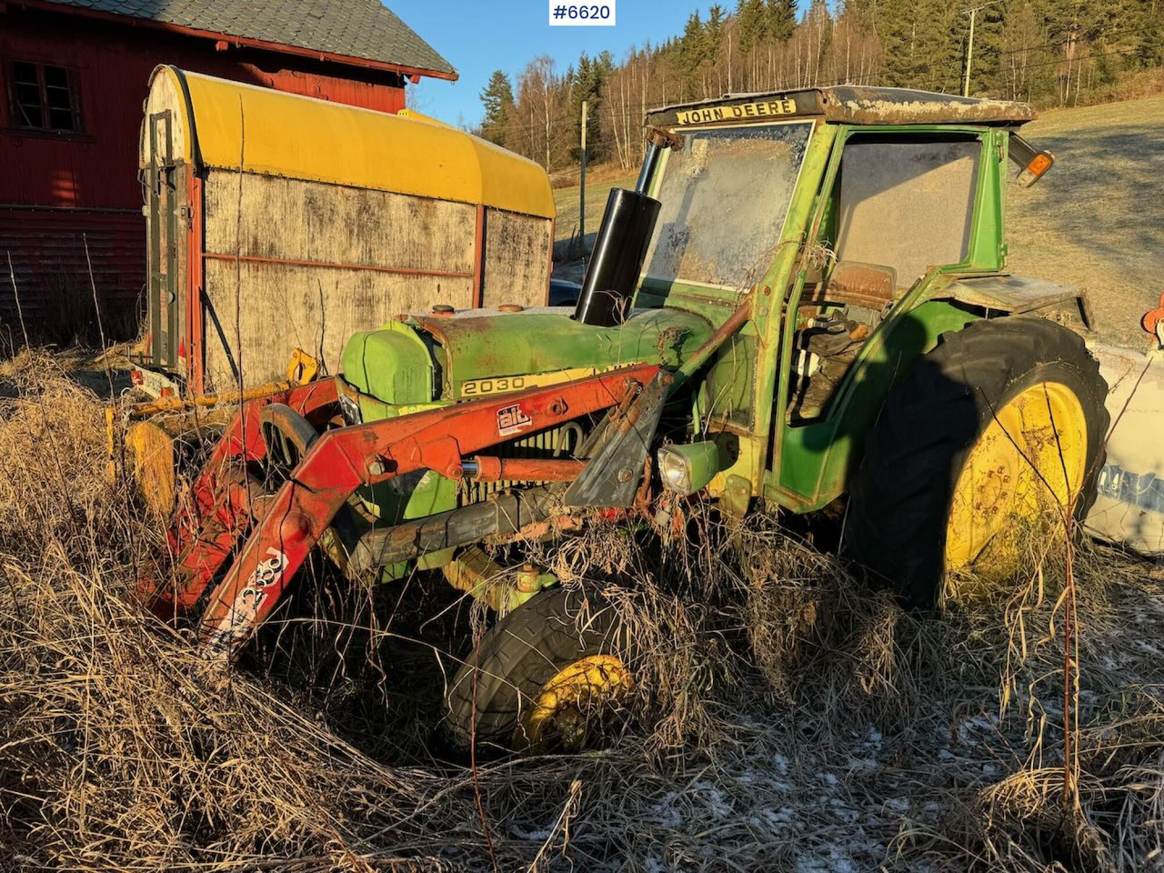 1977 John Deere 2030 w/ front loader. Repair object. - Traktor: billede 3 1977 John Deere 2030 w/ front loader. Repair object. - Traktor: billede 3