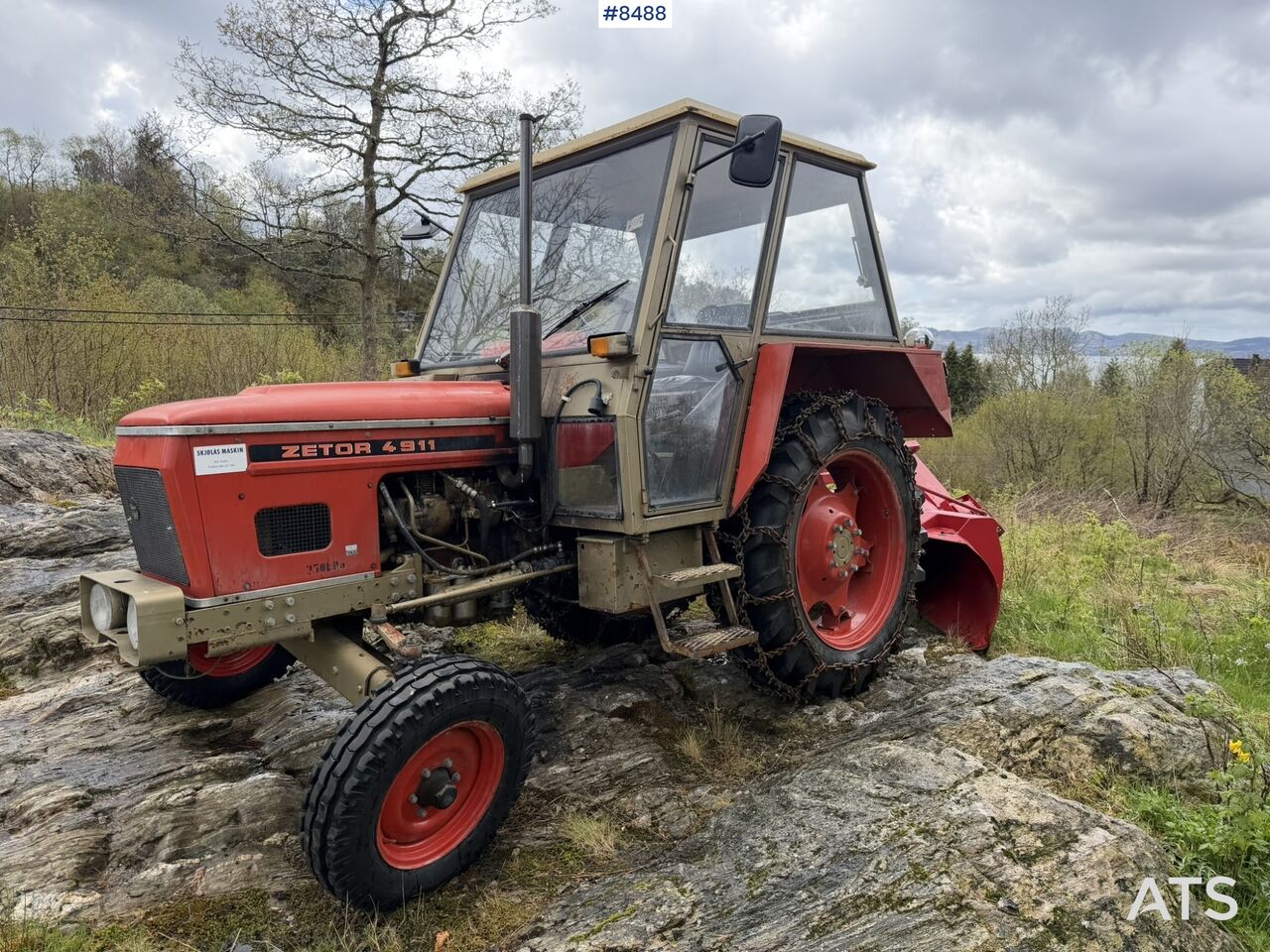 1979 Zetor 4911 tractor with a snow blower and chains - Traktor: billede 2 1979 Zetor 4911 tractor with a snow blower and chains - Traktor: billede 2