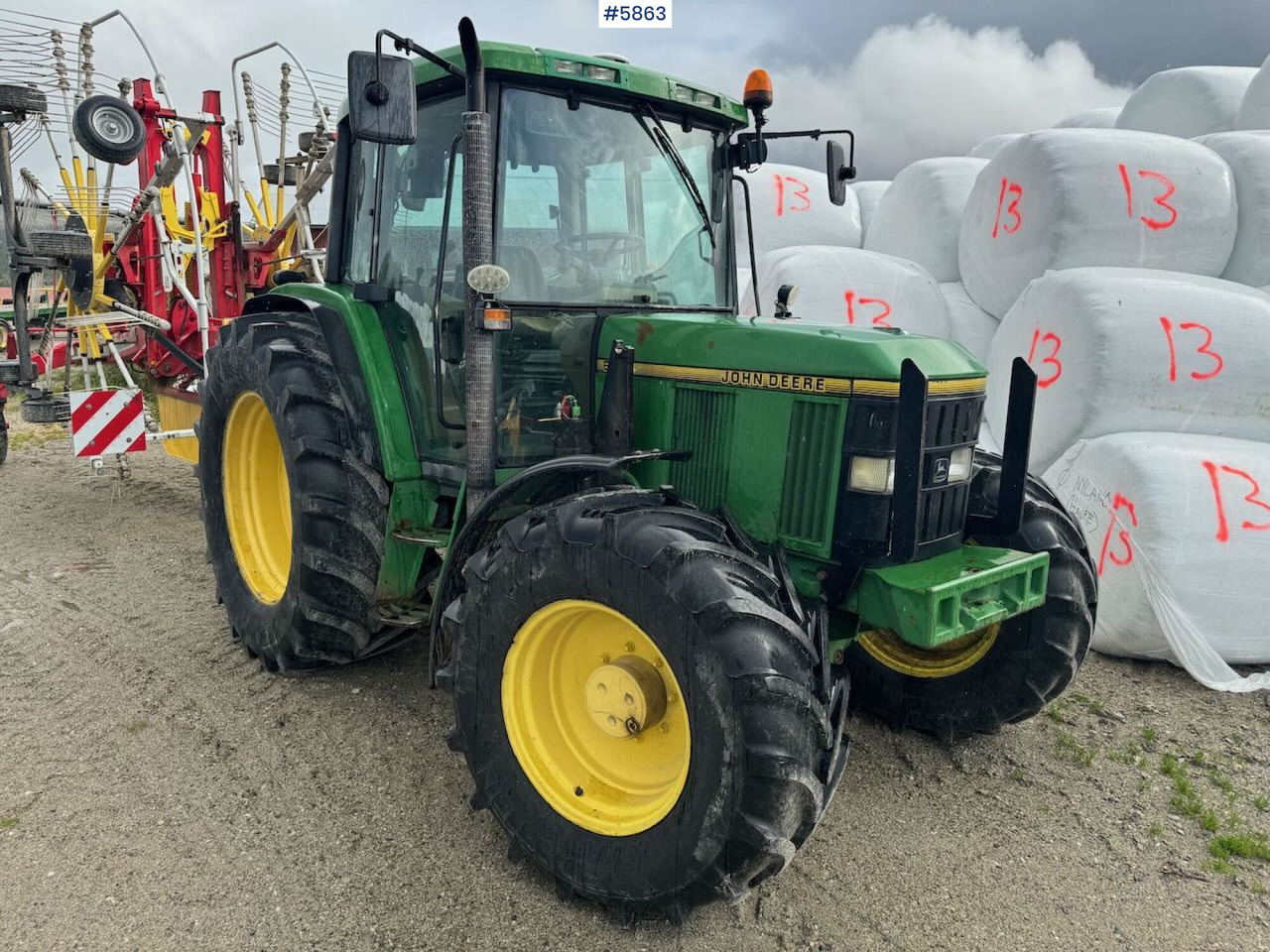 1996 John Deere 6400 4x4 w/ front loader. - Traktor: billede 2 1996 John Deere 6400 4x4 w/ front loader. - Traktor: billede 2