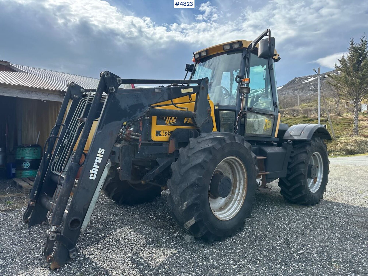 2000 JCB Fastrac 4x4 tractor w/ loader, 2 new tires, gravel bucket or snow bucket. WATCH VIDEO. - Traktor: billede 1 2000 JCB Fastrac 4x4 tractor w/ loader, 2 new tires, gravel bucket or snow bucket. WATCH VIDEO. - Traktor: billede 1