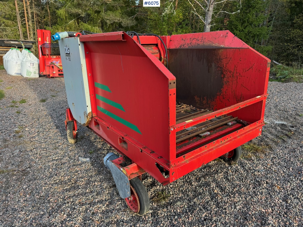 2000 TKS K-150 Round bale cutter with wheel drive. - Udstyr til hø: billede 3 2000 TKS K-150 Round bale cutter with wheel drive. - Udstyr til hø: billede 3