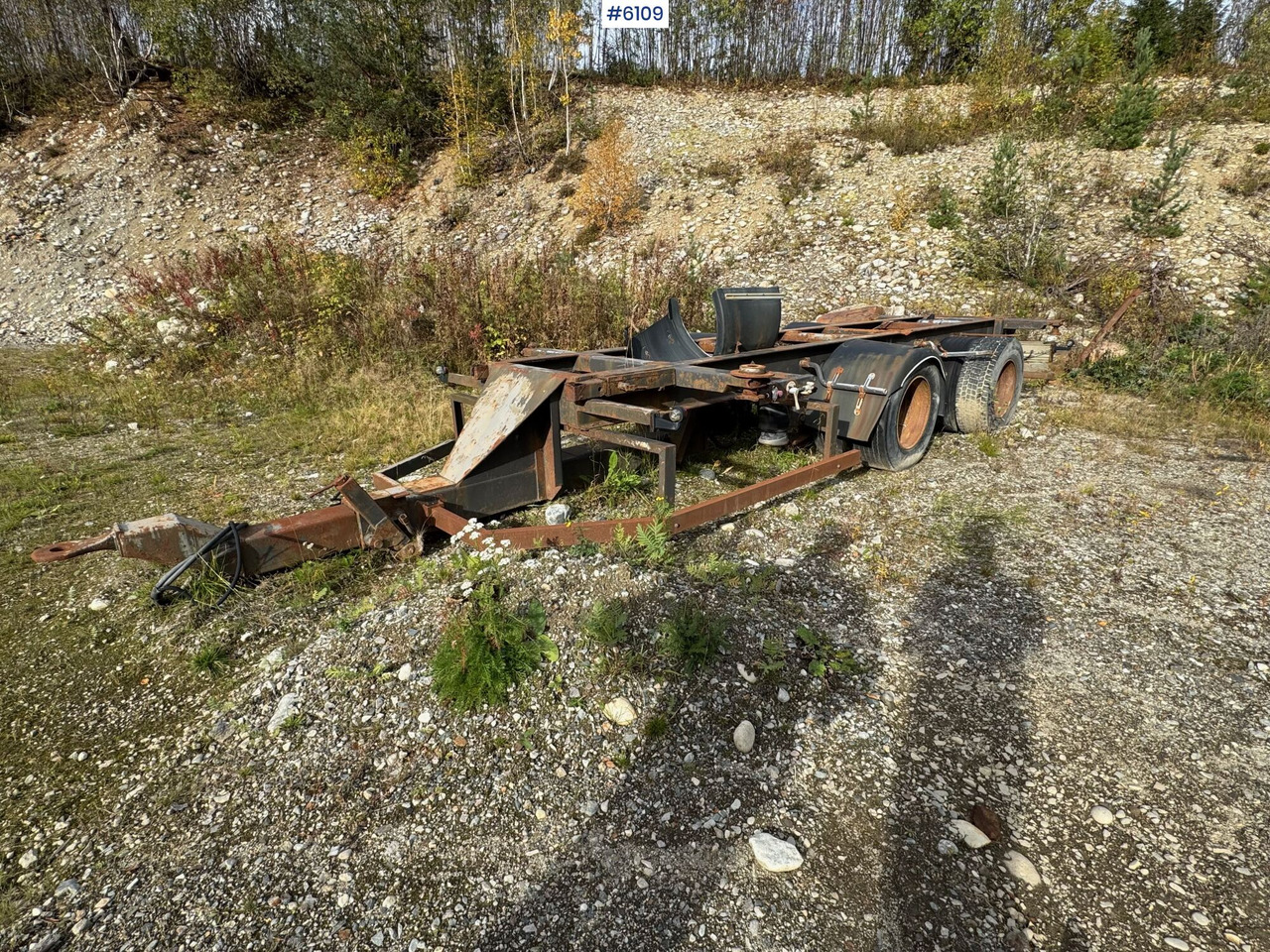 2002 Istrail container trailer. Repair object. - Nedbygget platform påhængsvogn: billede 2 2002 Istrail container trailer. Repair object. - Nedbygget platform påhængsvogn: billede 2