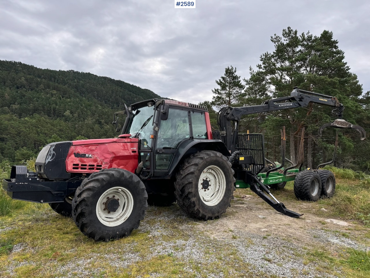 2005 Valtra 6550 Turbo with Kronos 120H 4WD B - Traktor: billede 1 2005 Valtra 6550 Turbo with Kronos 120H 4WD B - Traktor: billede 1