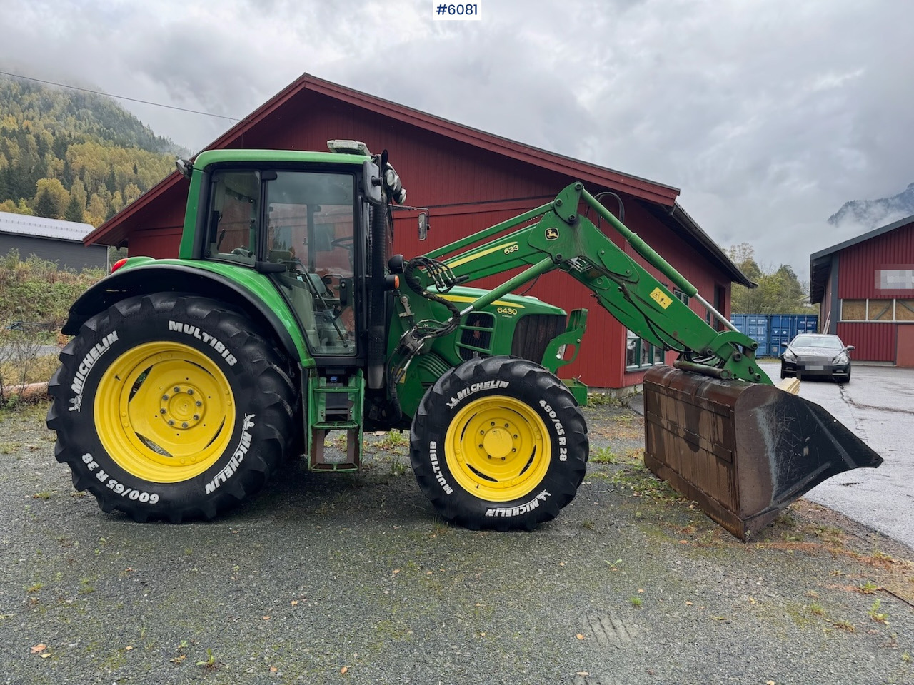 2007 John Deere 6430 Premium w/ front loader and bucket. - Traktor: billede 2 2007 John Deere 6430 Premium w/ front loader and bucket. - Traktor: billede 2