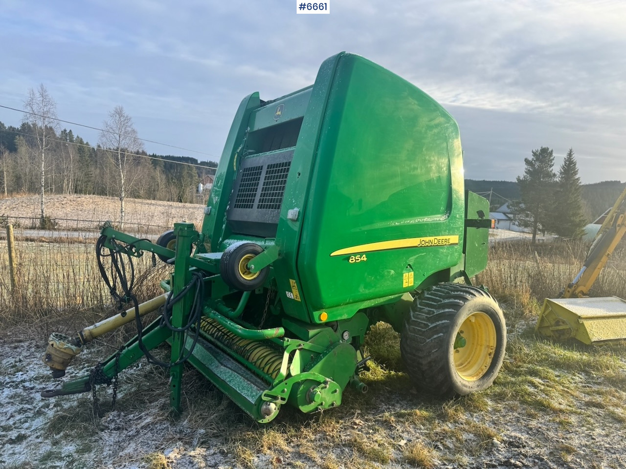 2009 John Deere 854 Round Baler - Udstyr til hø: billede 2 2009 John Deere 854 Round Baler - Udstyr til hø: billede 2