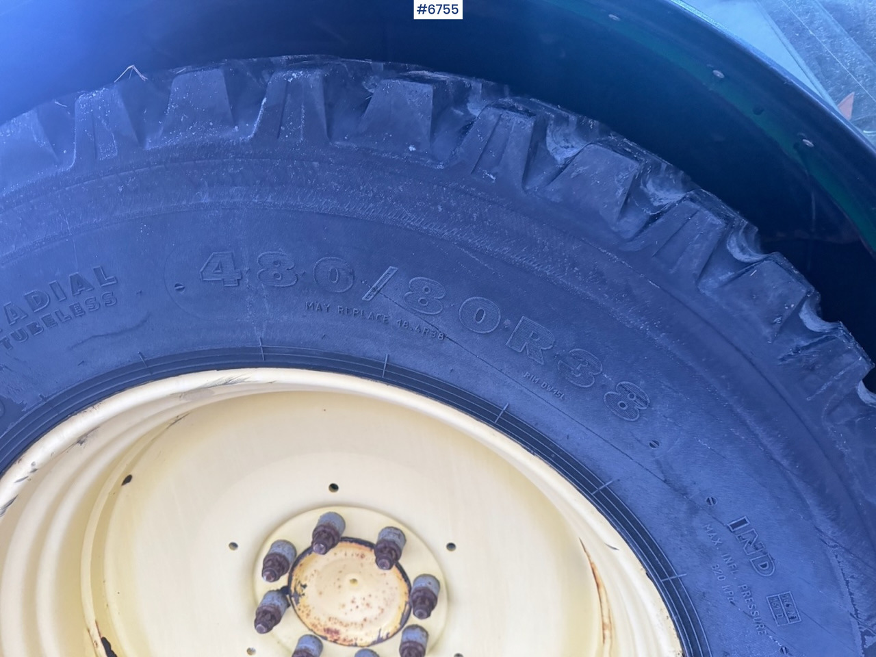 Traktor 2013 John Deere 6125R w/ Front Hydraulics and Front Loader.: billede 29