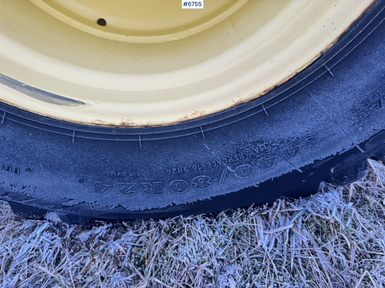 Traktor 2013 John Deere 6125R w/ Front Hydraulics and Front Loader.: billede 31