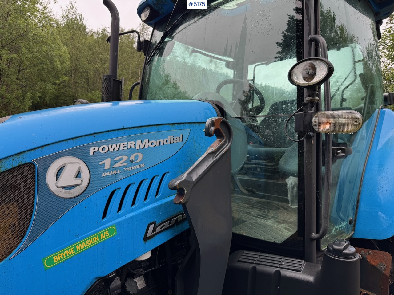 2013 Landini Powermondial 120 w/front loader and some equipment. Low hours! - Traktor: billede 2 2013 Landini Powermondial 120 w/front loader and some equipment. Low hours! - Traktor: billede 2