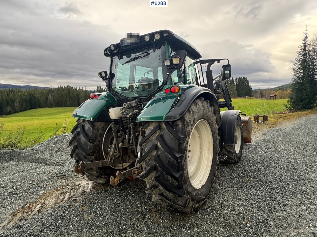 2013 Valtra T203 w/ Trima front loader, snow bucket, gravel bucket, pallet forks and timber clamp! - Traktor: billede 5 2013 Valtra T203 w/ Trima front loader, snow bucket, gravel bucket, pallet forks and timber clamp! - Traktor: billede 5