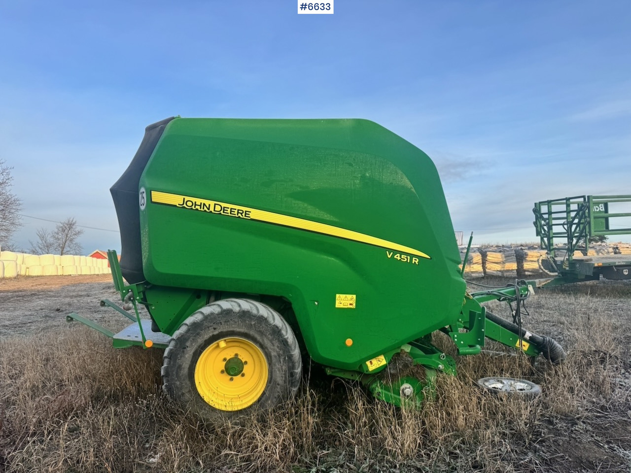 2018 John Deere V451R Round baler - Udstyr til hø: billede 3 2018 John Deere V451R Round baler - Udstyr til hø: billede 3