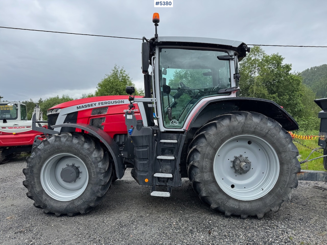 2021 Massey Ferguson 8S.265 w/ front hydraulics and front PTO. - Traktor: billede 1 2021 Massey Ferguson 8S.265 w/ front hydraulics and front PTO. - Traktor: billede 1