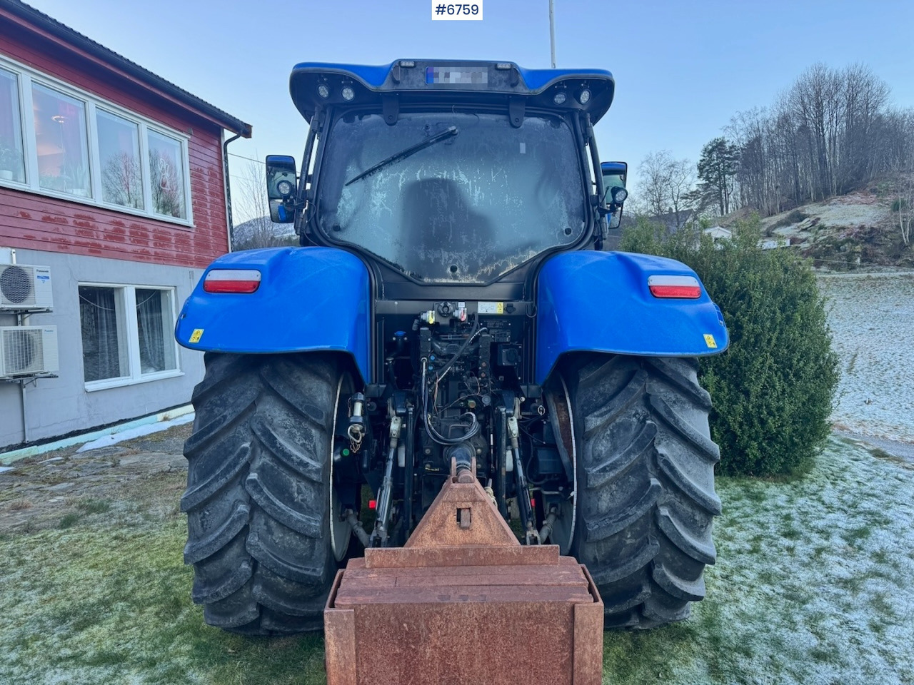 2021 New Holland T6.180 w/ Front loader, 2 sets of tires and Front hydraulics. 2100 hours. - Traktor: billede 5 2021 New Holland T6.180 w/ Front loader, 2 sets of tires and Front hydraulics. 2100 hours. - Traktor: billede 5