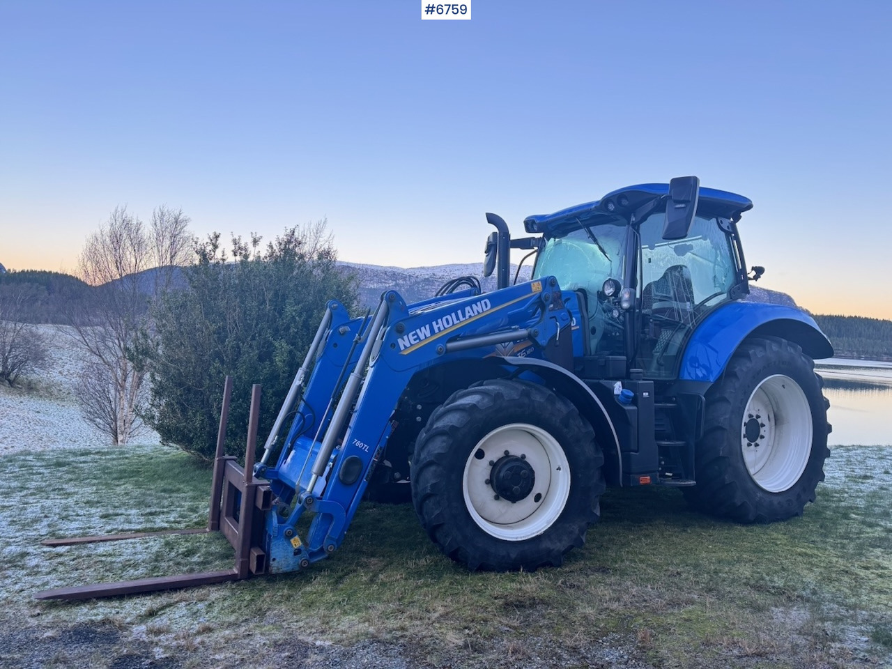 2021 New Holland T6.180 w/ Front loader, 2 sets of tires and Front hydraulics. 2100 hours. - Traktor: billede 2 2021 New Holland T6.180 w/ Front loader, 2 sets of tires and Front hydraulics. 2100 hours. - Traktor: billede 2