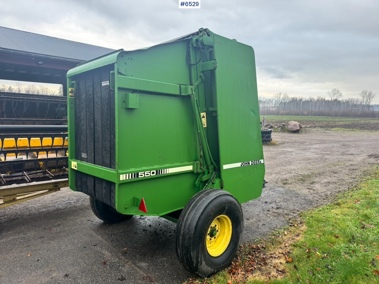 John Deere 550 Rundballepresse m/ Styreboks. - Udstyr til hø: billede 2 John Deere 550 Rundballepresse m/ Styreboks. - Udstyr til hø: billede 2