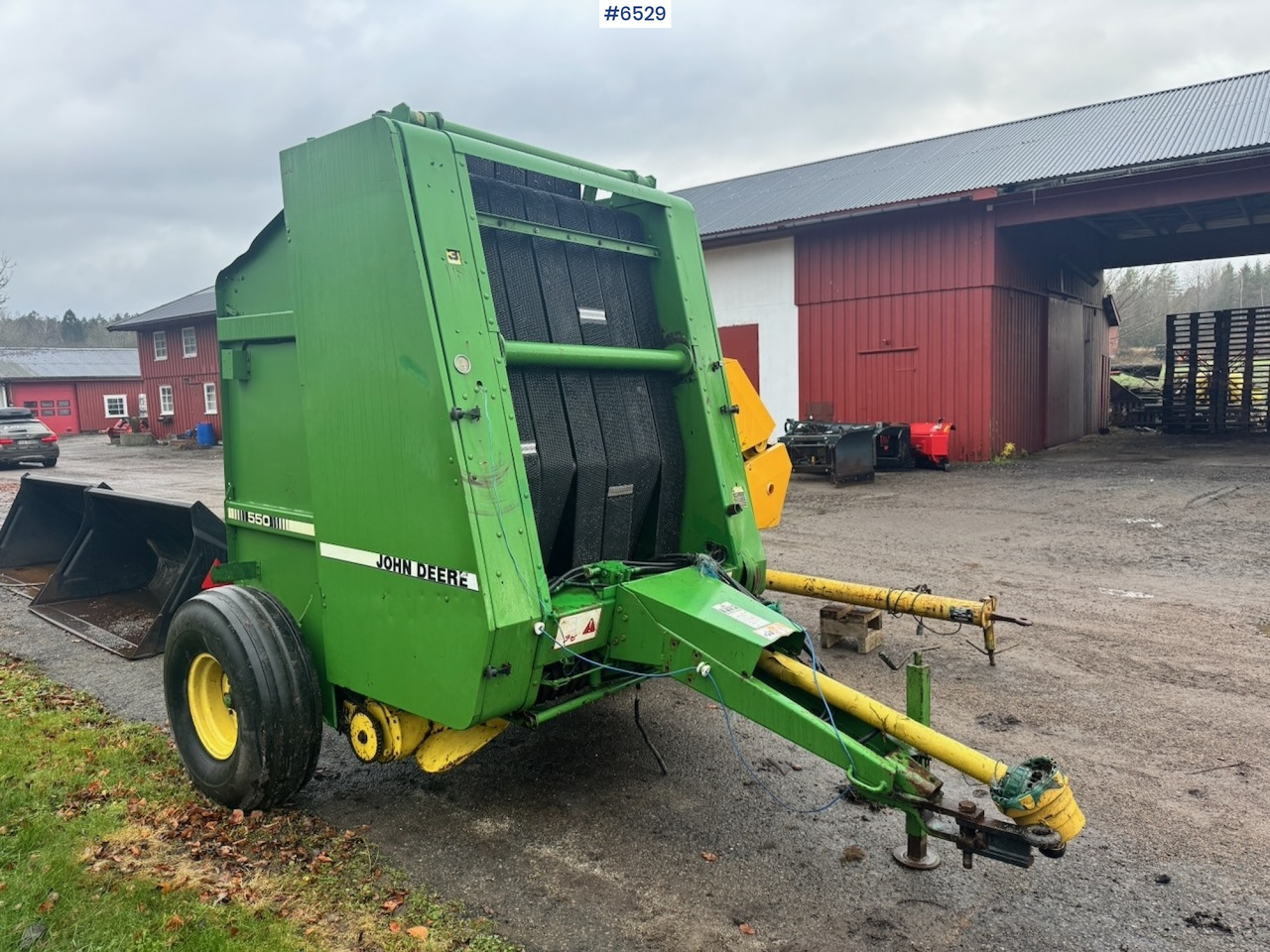 John Deere 550 Rundballepresse m/ Styreboks. - Udstyr til hø: billede 1 John Deere 550 Rundballepresse m/ Styreboks. - Udstyr til hø: billede 1
