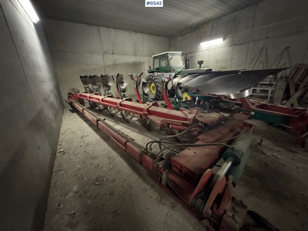 Kverneland PB100 6-Flour Vario Semi-Reversible Plough - Maskine til jordbearbejdning: billede 4 Kverneland PB100 6-Flour Vario Semi-Reversible Plough - Maskine til jordbearbejdning: billede 4