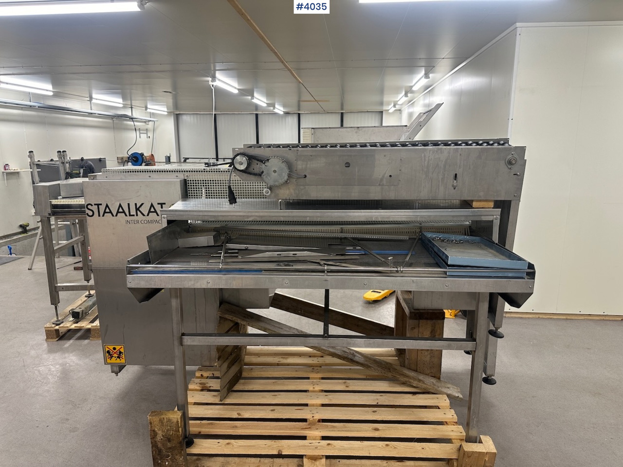 Sanovo Staalkat Inter compacta egg sorting machine - Udstyr til kvæg: billede 1 Sanovo Staalkat Inter compacta egg sorting machine - Udstyr til kvæg: billede 1