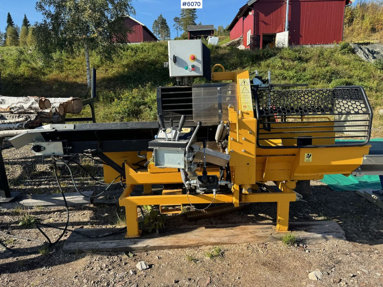 2010 Kisaved Kubik firewood processor with log table and conveyor belt. - Skovningsmaskine: billede 2 2010 Kisaved Kubik firewood processor with log table and conveyor belt. - Skovningsmaskine: billede 2