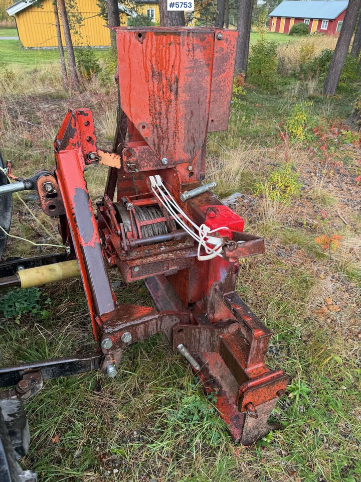Formek 4500 Winch - Skovningsmaskine: billede 1 Formek 4500 Winch - Skovningsmaskine: billede 1