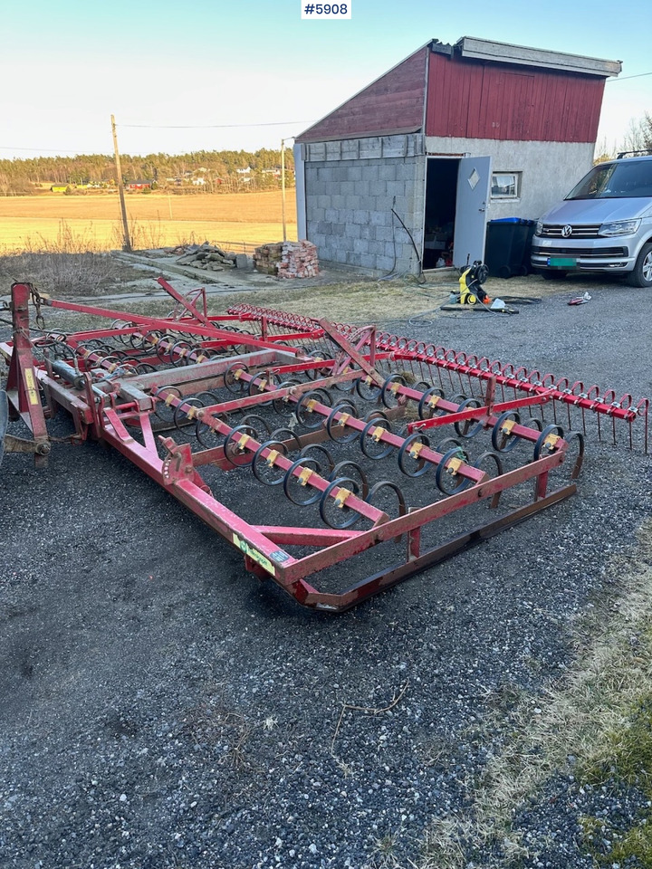 Väderstad Cultivator 4.6 m - Maskine til jordbearbejdning: billede 2 Väderstad Cultivator 4.6 m - Maskine til jordbearbejdning: billede 2