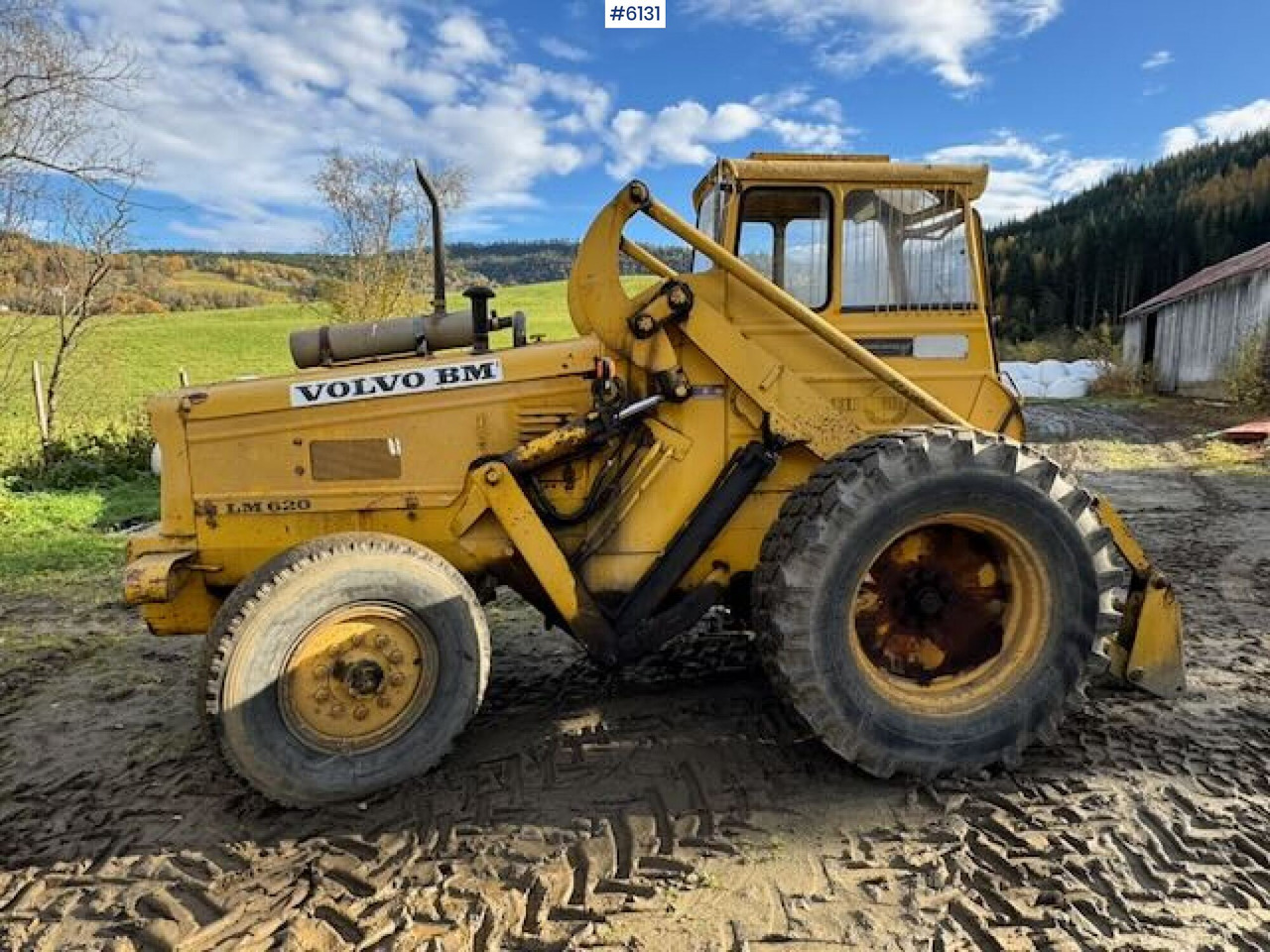 Volvo BM LM 620 rear loader with pallet forks and bucket. WATCH VIDEO! - Minilæsser: billede 1 Volvo BM LM 620 rear loader with pallet forks and bucket. WATCH VIDEO! - Minilæsser: billede 1