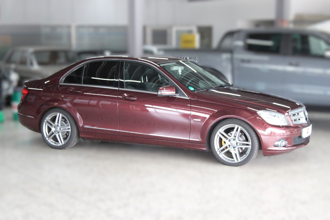 Mercedes-Benz C 230 Avantgarde Automatik sehr gepflegt! 130tKM - Sedan: billede 1 Mercedes-Benz C 230 Avantgarde Automatik sehr gepflegt! 130tKM - Sedan: billede 1