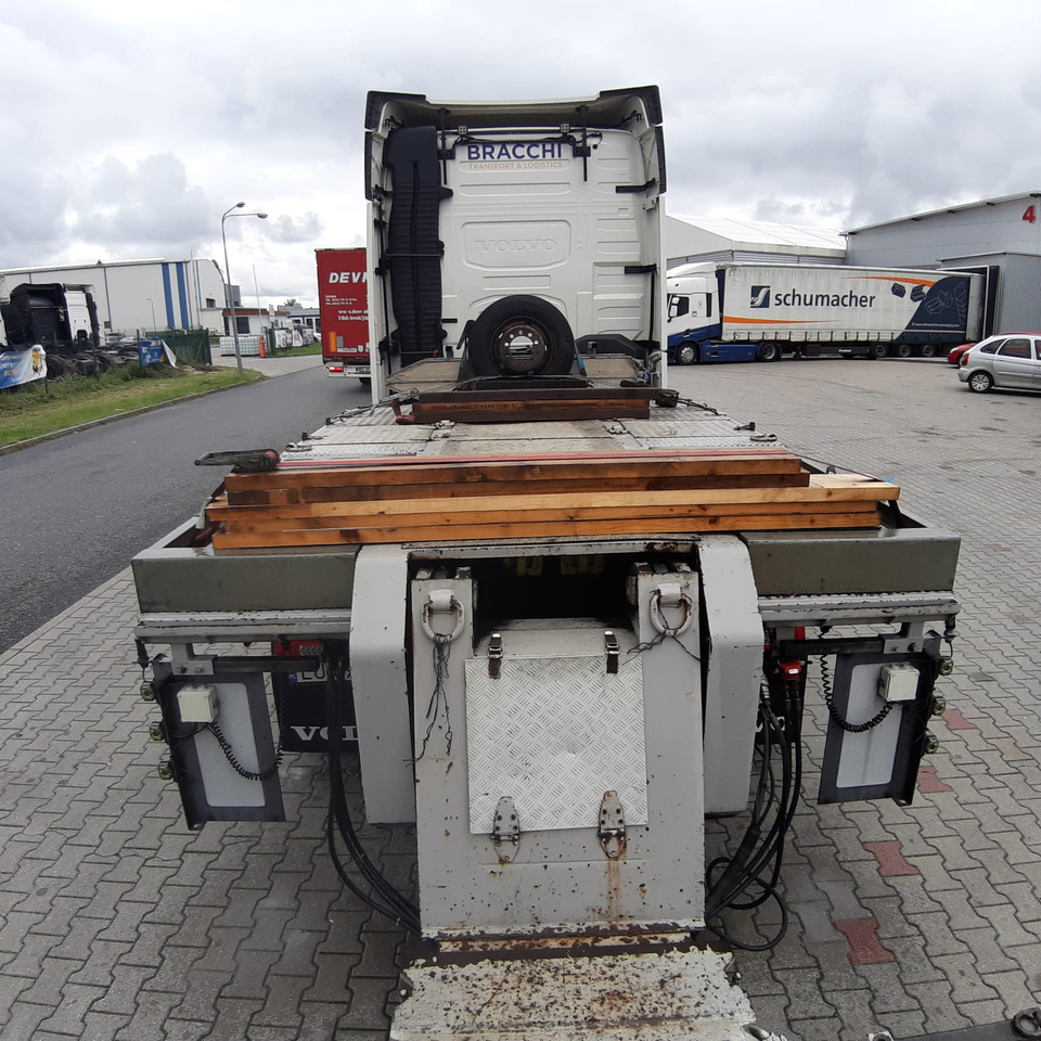 BERTOJA S36 Niskopodłogowa Tiefbett 2 osiowy 2011 r. - Nedbygget platform sættevogn: billede 5 BERTOJA S36 Niskopodłogowa Tiefbett 2 osiowy 2011 r. - Nedbygget platform sættevogn: billede 5