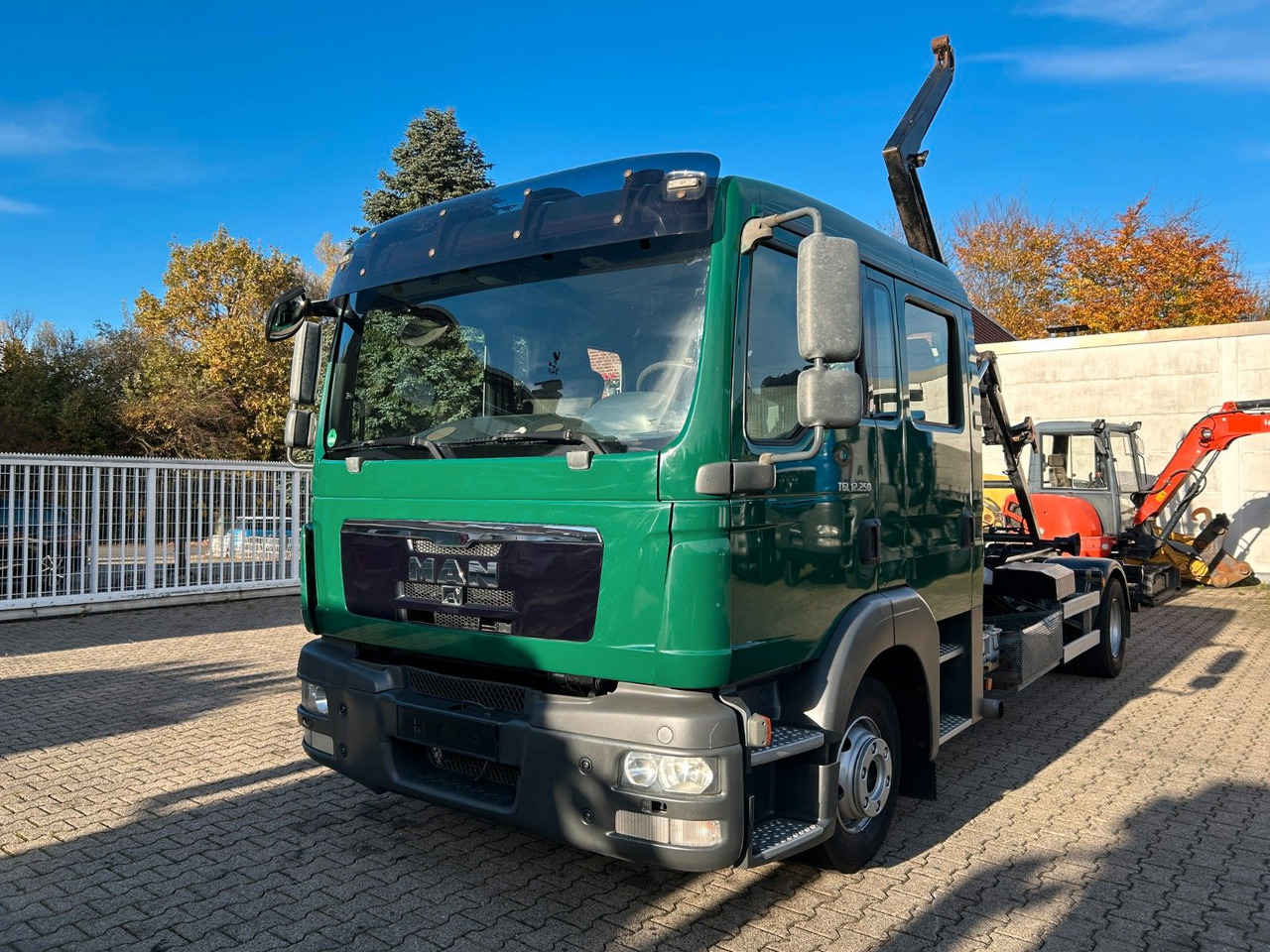 MAN 12.250 Doppelkabine Abroller - Lastbil kroghejs: billede 1 MAN 12.250 Doppelkabine Abroller - Lastbil kroghejs: billede 1