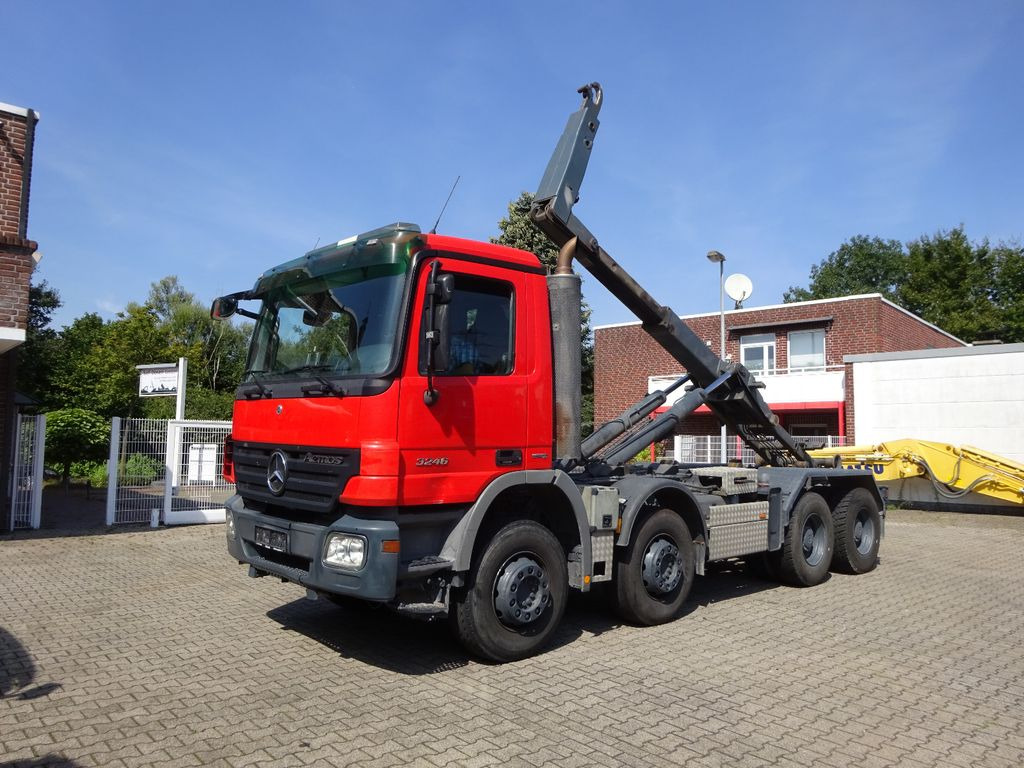 Mercedes-Benz 3246 Actros Abroller K45 8x4 Knickhacken Mercedes-Benz 3246 Actros Abroller K45 8x4 Knickhacken - Lastbil kroghejs: billede 2 Mercedes-Benz 3246 Actros Abroller K45 8x4 Knickhacken Mercedes-Benz 3246 Actros Abroller K45 8x4 Knickhacken - Lastbil kroghejs: billede 2