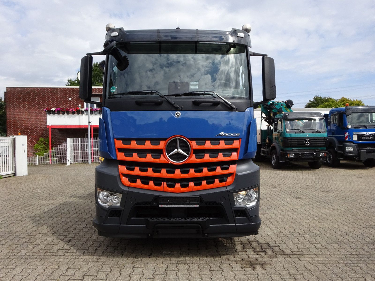Tipvogn lastbil Mercedes-Benz 3446 Arocs MEILER 3 Seitenkipper 8x2: billede 9
