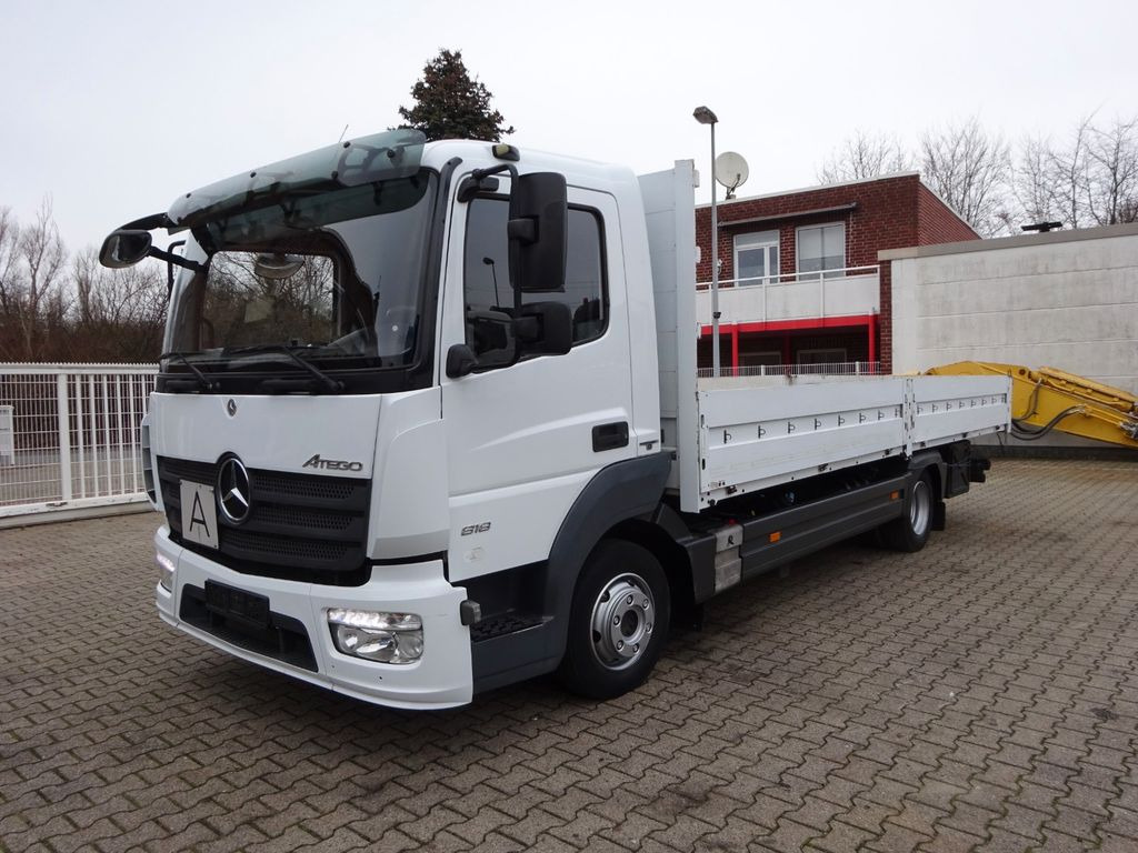 Mercedes-Benz 818 Atego Pritsche Mercedes-Benz 818 Atego Pritsche - Lastbil med lad: billede 2 Mercedes-Benz 818 Atego Pritsche Mercedes-Benz 818 Atego Pritsche - Lastbil med lad: billede 2