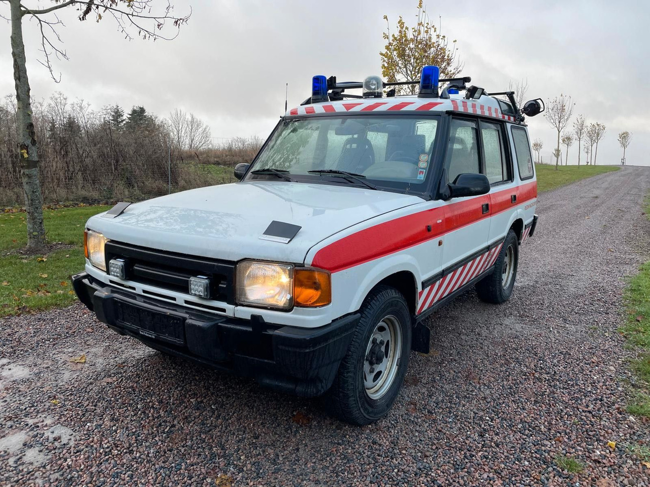 Land Rover Discovery 1 3.9 V8 Land Rover Discovery 1 3.9 V8 *4900 net* - SUV: billede 1 Land Rover Discovery 1 3.9 V8 Land Rover Discovery 1 3.9 V8 *4900 net* - SUV: billede 1