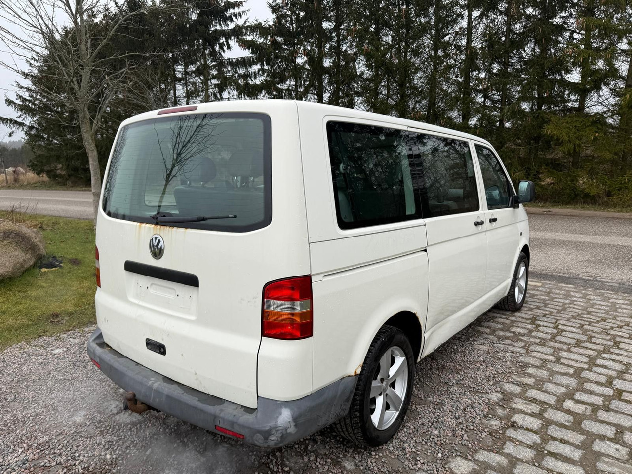 Volkswagen T5 Transporter 1.9 TDI *9 Sitze *RESERVED RO - Persontransport: billede 4 Volkswagen T5 Transporter 1.9 TDI *9 Sitze *RESERVED RO - Persontransport: billede 4