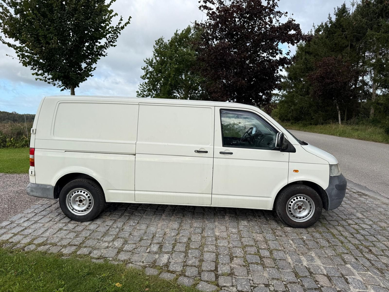 Volkswagen T5 Transporter 2.5 TDI Kasten lang - Små varebil: billede 5 Volkswagen T5 Transporter 2.5 TDI Kasten lang - Små varebil: billede 5
