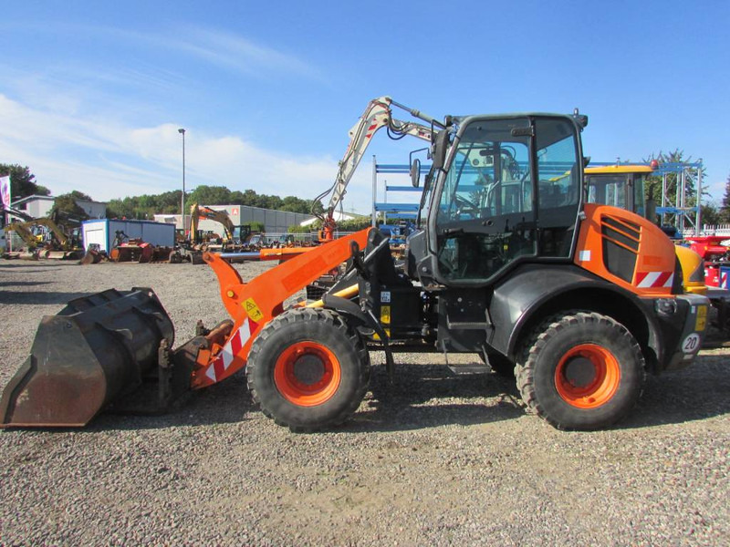 Komatsu WA 100 M-7 Radlader 31.000 EUR - Gummihjulslæsser: billede 1 Komatsu WA 100 M-7 Radlader 31.000 EUR - Gummihjulslæsser: billede 1