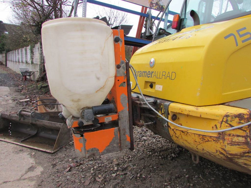 Kramer 750 Radlader mit Winterdienstausrüstung 19.900 € - Gummihjulslæsser: billede 5 Kramer 750 Radlader mit Winterdienstausrüstung 19.900 € - Gummihjulslæsser: billede 5