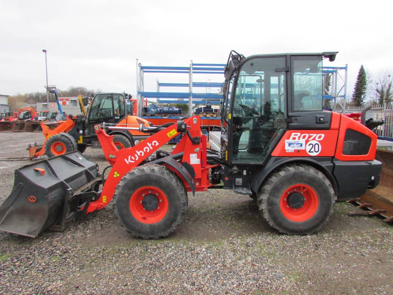 Kubota R 070 Radlader 35.800 EUR - Gummihjulslæsser: billede 1 Kubota R 070 Radlader 35.800 EUR - Gummihjulslæsser: billede 1
