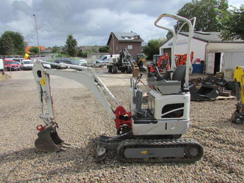 Takeuchi TB 210 R Minibagger 14.500 EUR - Minigravemaskine: billede 1 Takeuchi TB 210 R Minibagger 14.500 EUR - Minigravemaskine: billede 1