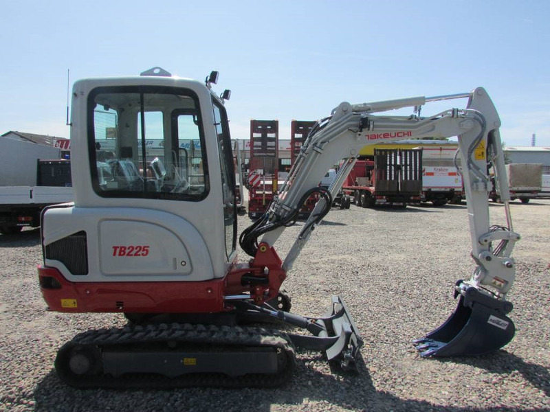 Takeuchi TB 225 Minibagger 42.500 EUR - Minigravemaskine: billede 5 Takeuchi TB 225 Minibagger 42.500 EUR - Minigravemaskine: billede 5