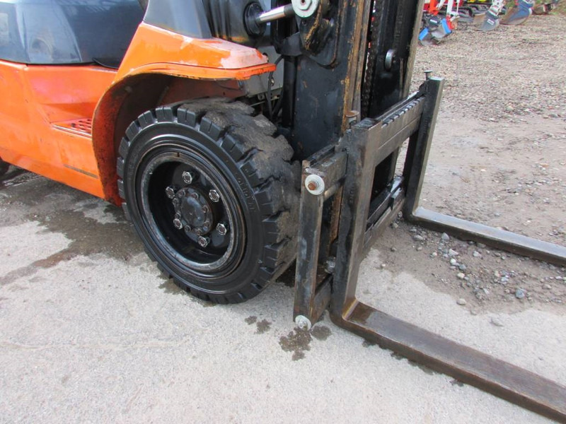 Toyota 62-7 FDF 30 Diesel Gabelstapler 10.500 EUR - Diesel gaffeltruck: billede 3 Toyota 62-7 FDF 30 Diesel Gabelstapler 10.500 EUR - Diesel gaffeltruck: billede 3