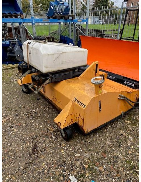 Bema 40 Classic 2050 Kehrbesen 2.200 EUR - Udstyr for Entreprenørmaskin: billede 1 Bema 40 Classic 2050 Kehrbesen 2.200 EUR - Udstyr for Entreprenørmaskin: billede 1