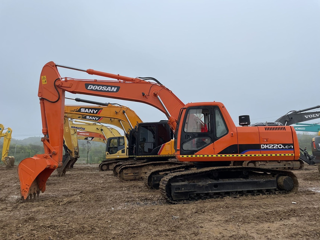 DOOSAN DH220 - Bæltegravemaskine: billede 1 DOOSAN DH220 - Bæltegravemaskine: billede 1