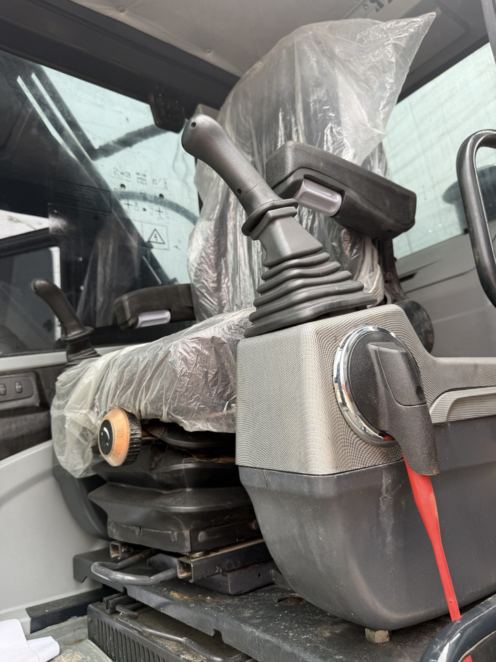 HYUNDAI HX220HD - Bæltegravemaskine: billede 3 HYUNDAI HX220HD - Bæltegravemaskine: billede 3