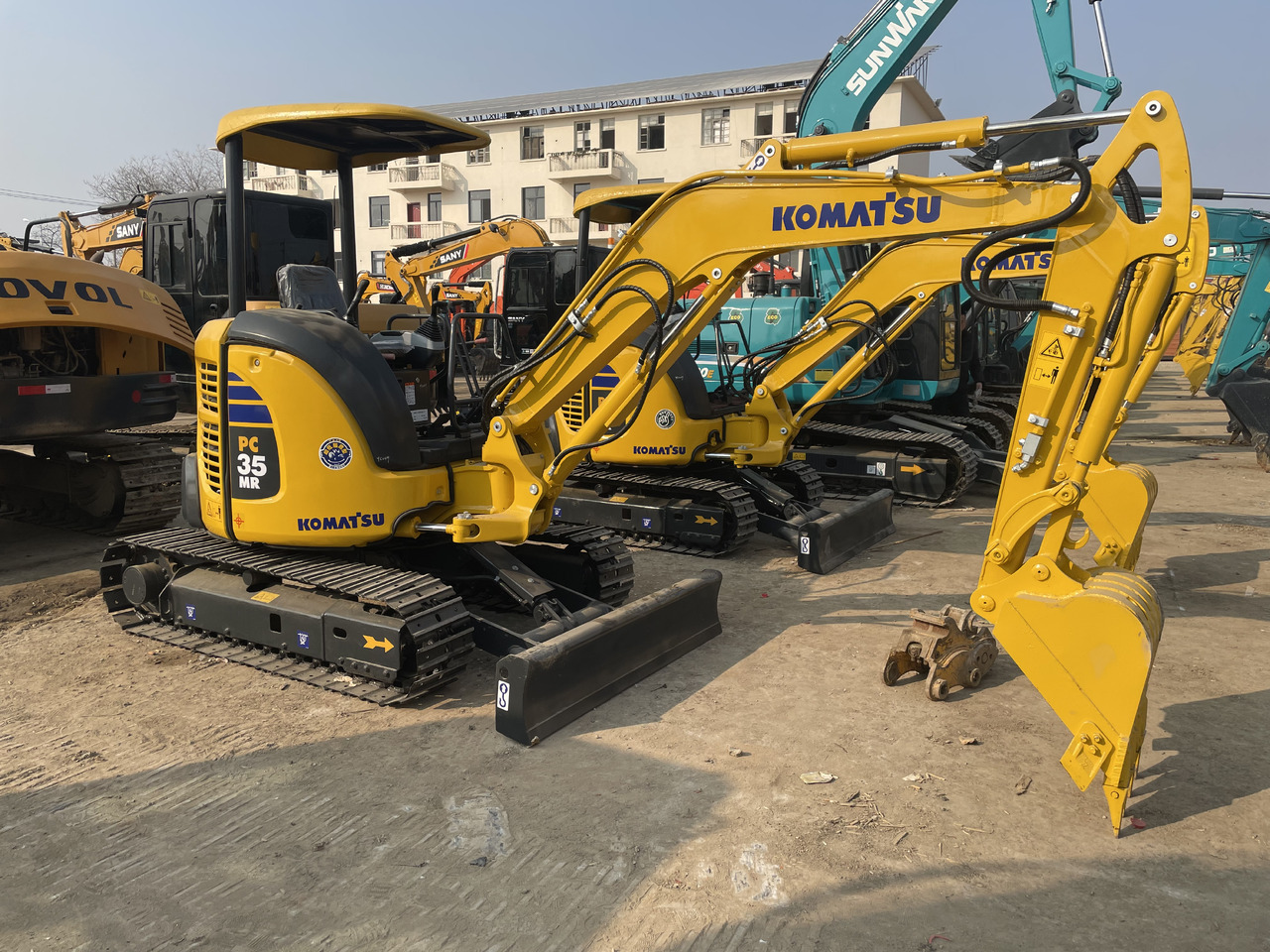 KOMATSU PC 35 MR-3 - Minigravemaskine: billede 1 KOMATSU PC 35 MR-3 - Minigravemaskine: billede 1
