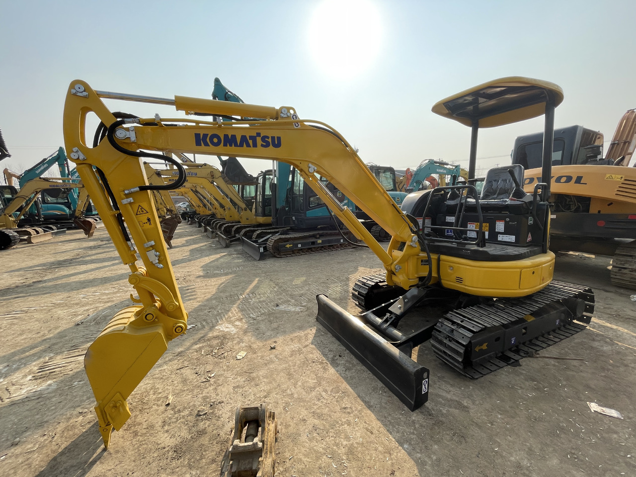KOMATSU PC 35 MR-3 - Minigravemaskine: billede 2 KOMATSU PC 35 MR-3 - Minigravemaskine: billede 2