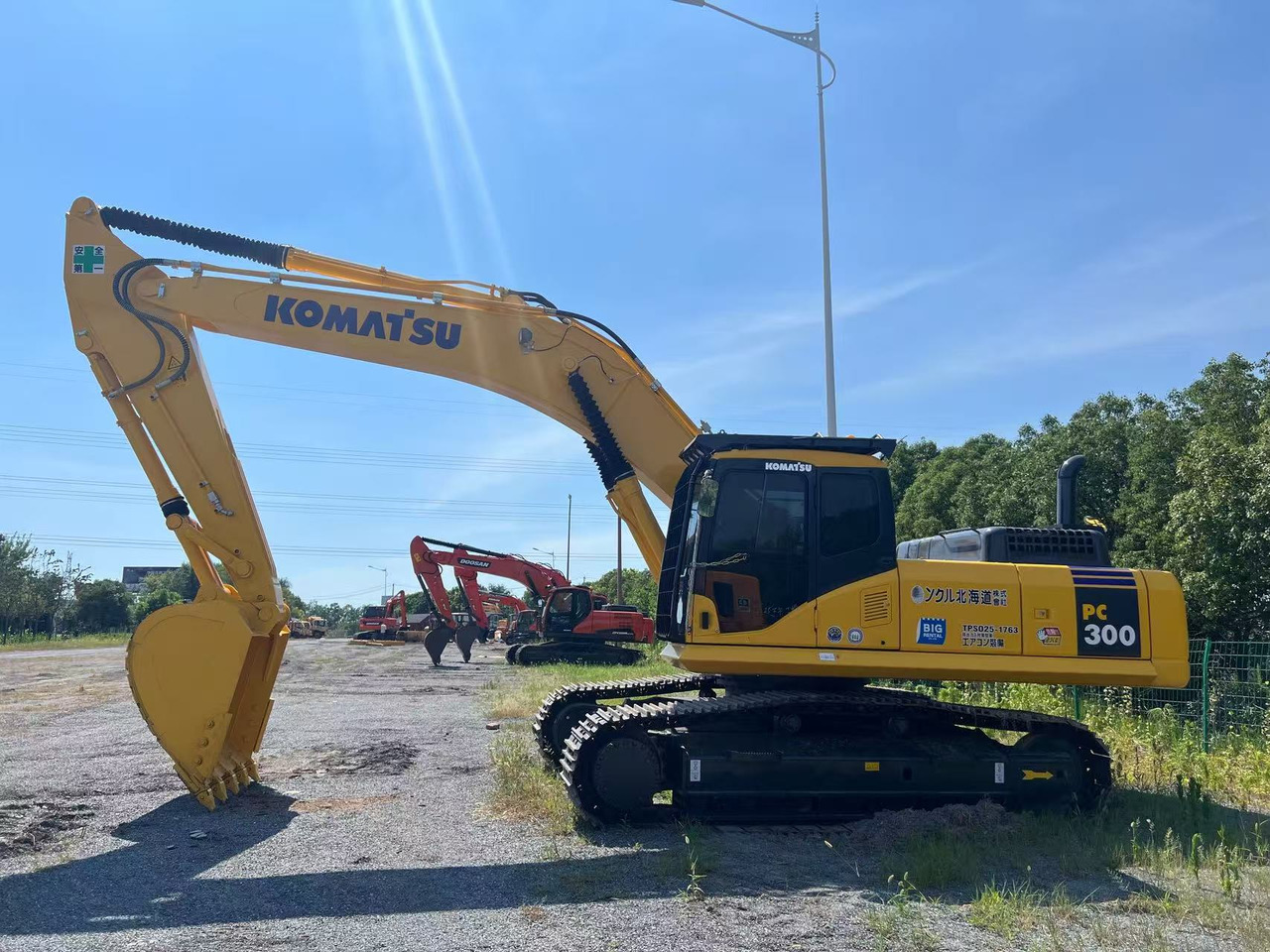 KOMATSU PC300-7 - Bæltegravemaskine: billede 2 KOMATSU PC300-7 - Bæltegravemaskine: billede 2