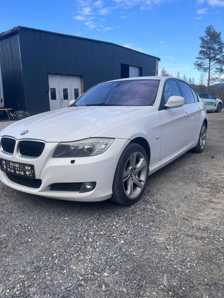 2009 BMW 316i Facelift (se mangellapp) - rep.-objekt - Sedan: billede 2 2009 BMW 316i Facelift (se mangellapp) - rep.-objekt - Sedan: billede 2