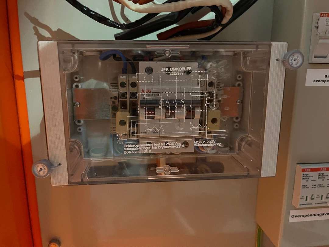 Holte strømskap 230 V - Værktøj/ Udstyr: billede 5 Holte strømskap 230 V - Værktøj/ Udstyr: billede 5