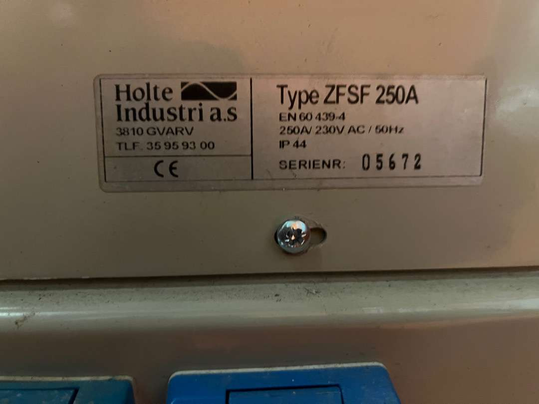 Holte strømskap 230 V - Værktøj/ Udstyr: billede 3 Holte strømskap 230 V - Værktøj/ Udstyr: billede 3