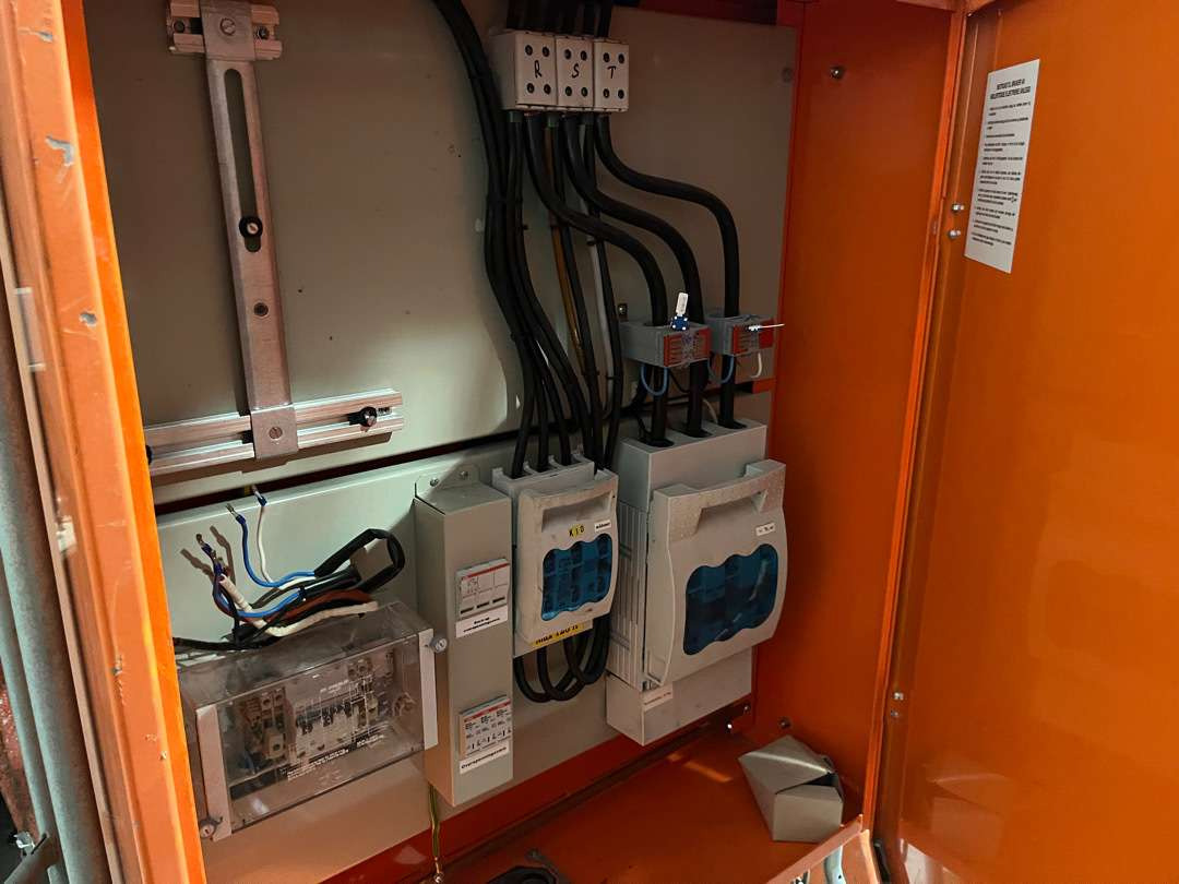 Holte strømskap 230 V - Værktøj/ Udstyr: billede 2 Holte strømskap 230 V - Værktøj/ Udstyr: billede 2